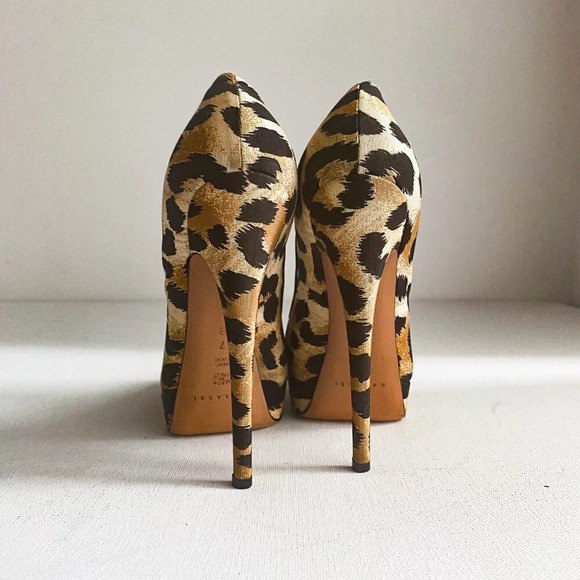 Casadei Animal Print Cheetah  Super High Sexy Stiletto Heels 7B - Picture 5 of 8
